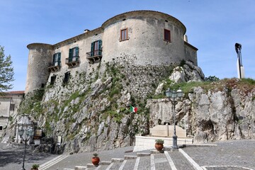 Macchiagodena - Castello Baronale dalla scalinata di Piazza Ottavio De Salvio
