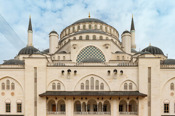 Magnificent dome view of the Great Çamlıca Mosque.