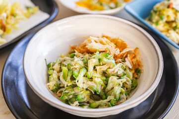 ニセアカシアのおひたし