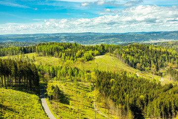 Obraz premium Eine früh morgendliche Wanderung rund um die Stadt Schmalkalden mit ihrer wunderschönen Landschaft - Thüringen - Deutschland