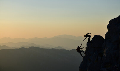 let's help each other
