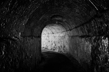 Foto zum Thema Licht am Ende des Tunnels