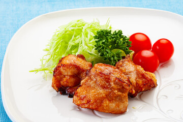 鶏肉の唐揚げ