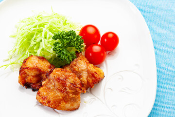 鶏肉の唐揚げ