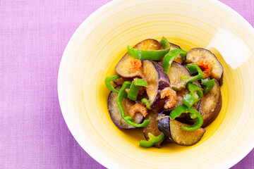 茄子とピーマンの中華風炒め