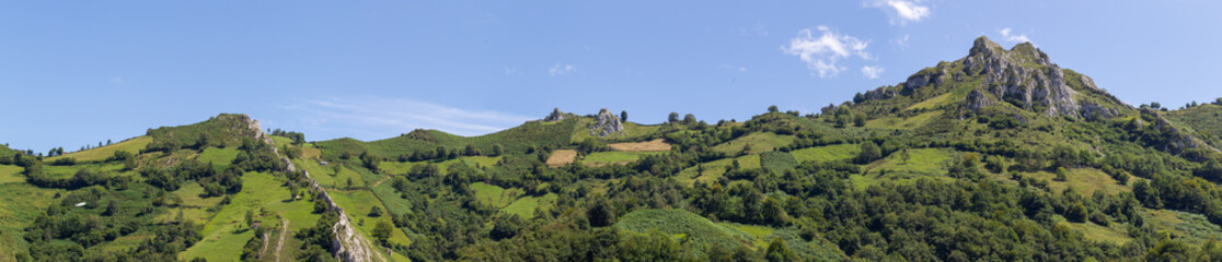 Asturias, Cerro Montano visto desde Fechaladrona, Villoria