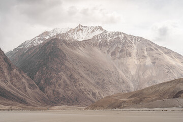 Beautiful Snow Mountain Road Trip in Leh Ladakh
