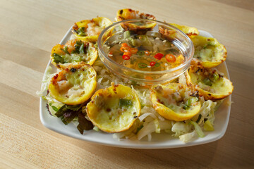 A view of a plate banh khot.