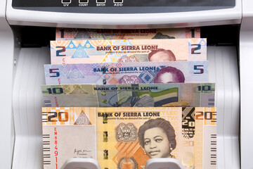 Sierra Leonean leone in a counting machine