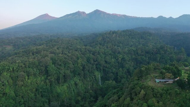 Senaru village underneath Mount Rinjani, Lombok, Indonesia