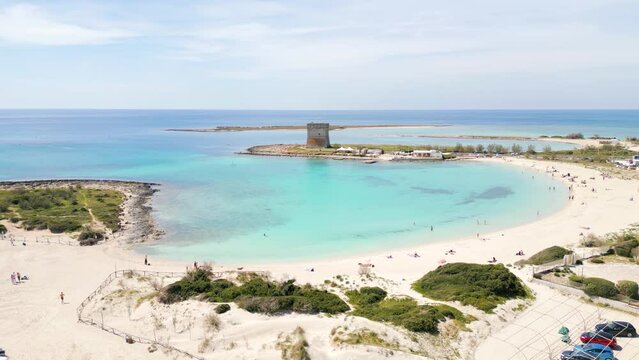 Estate in Salento: Porto Cesareo e la spiaggia di Torre Chianca vista dal drone - Puglia, Italy
