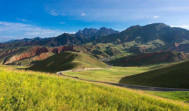 Stunning view of rolling mountains in the Qinghai region