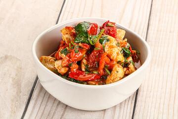 Chicken with tomato and spinach