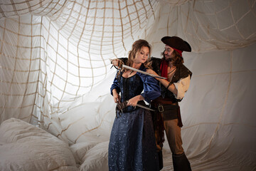 Pirate robber took a young lady hostage, pirate costumes,