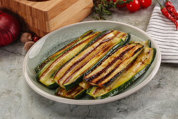 Grilled zucchini with olive oil