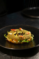simiti round bagel with crab