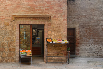 A shop front of an Italian grocery store 