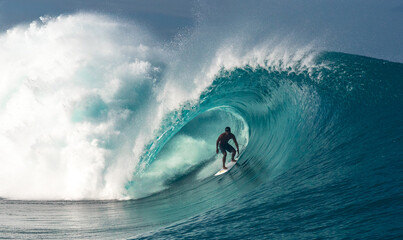 Teahupo'o, Tahiti, French Polynesia