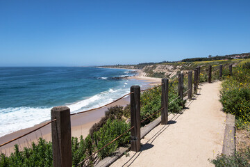 Crystal Cove beach bluff ocean view hiking trail in Orange County California.