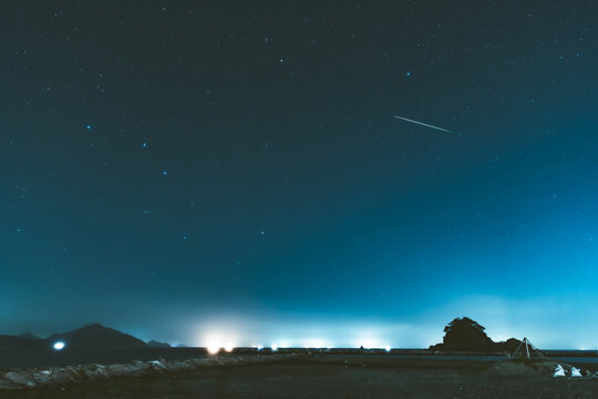 北極星 Images – Browse 1,052 Stock Photos, Vectors, and Video