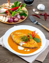 Deep-Fried King Mackerel with Choo Chee Curry.