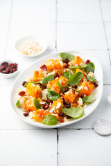Quinoa salad with pumpkin, spinach and cranberry