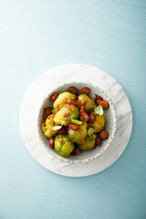 Brussels sprout with onion and bacon