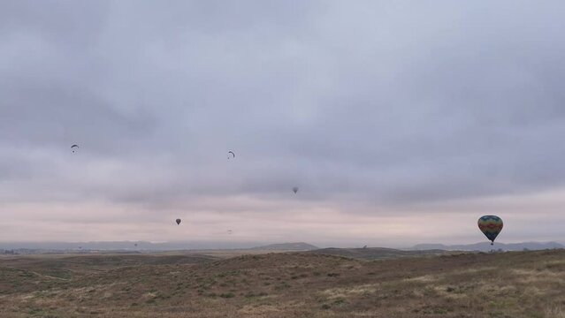 Temecula Balloon and Wine Festival Five Balloons Two Paragliders Closest Balloon Shoots Fire To Gain Altitude Drone Footage