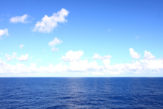 Beautiful calm day at Pacific Ocean 
