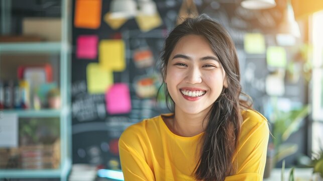 Attractive asian woman smile with happiness and confident with teamwork meeting backgrond startup ideas concept 