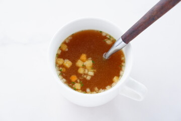 熱々のオニオンコンソメスープ
