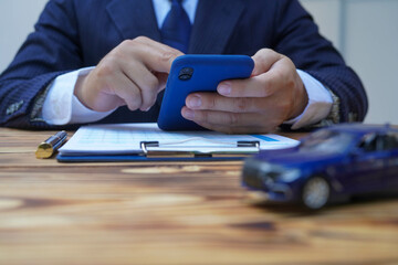 who signs car insurance documents or rental papers, or agreements for the purchase or sale of a new or used vehicle Warranty or Guarantee Customer or salesperson.
