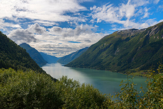 Briksdalbreen Gletscher bei Olden in Fjord Norwegen
 