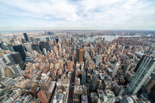 Photograph of Ney York from the Empire State Building in east direction to Long Island/Greenpoint.