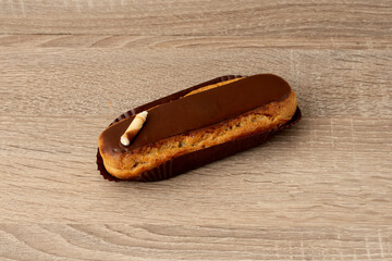 Eclair au chocolat