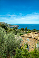 Küstenwanderung zur Bucht von Cala de Deià auf der wunderschönen Balearen Insel Mallorca -...