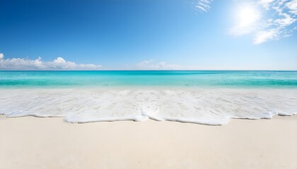 Fototapeta premium Beautiful tropical beach, blue summer sky and white sandy ocean