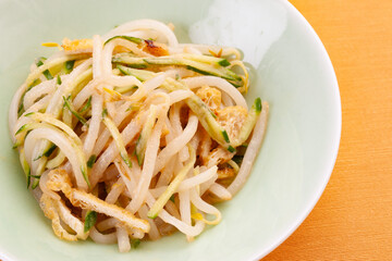 もやしの胡麻酢和え