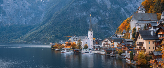 Panoramic view of scenic Hallstatt town and Hallstattersee in Austria