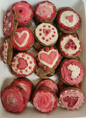 small ginger bread cookies