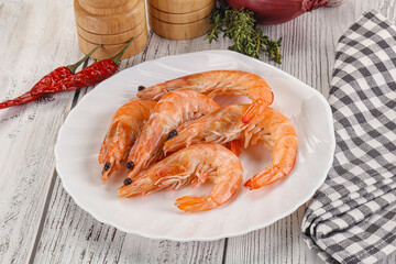 Gurmet king prawn in the bowl