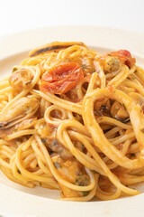 魚介トマトソースパスタ