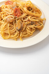 魚介トマトソースパスタ