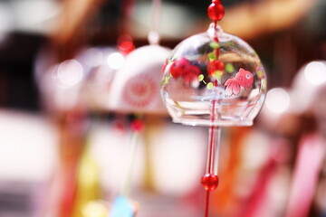 カラフルな夏の風鈴