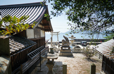 海が見える神社