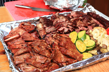View of the sliced barbecue on the. tray