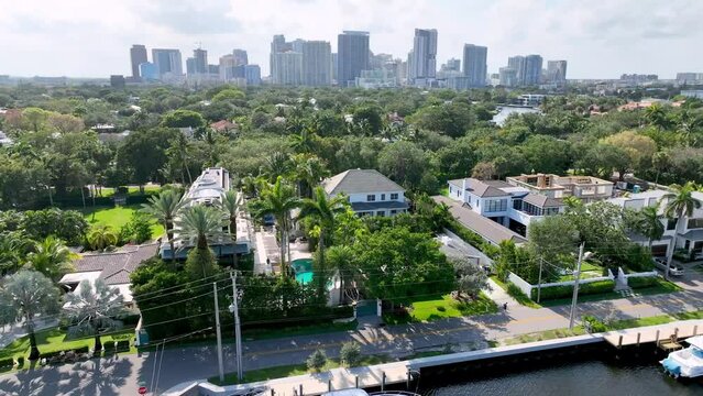 luxury homes near the fort lauderdale florida skyline