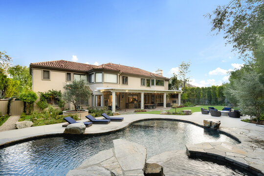 Exterior shot of a luxury home in Calabasas, California.
