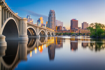 Minneapolis, Minnesota, USA on the RIver