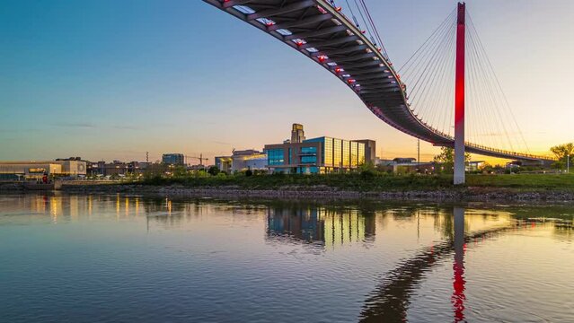 Omaha, Nebraska, USA  on the Missouri River